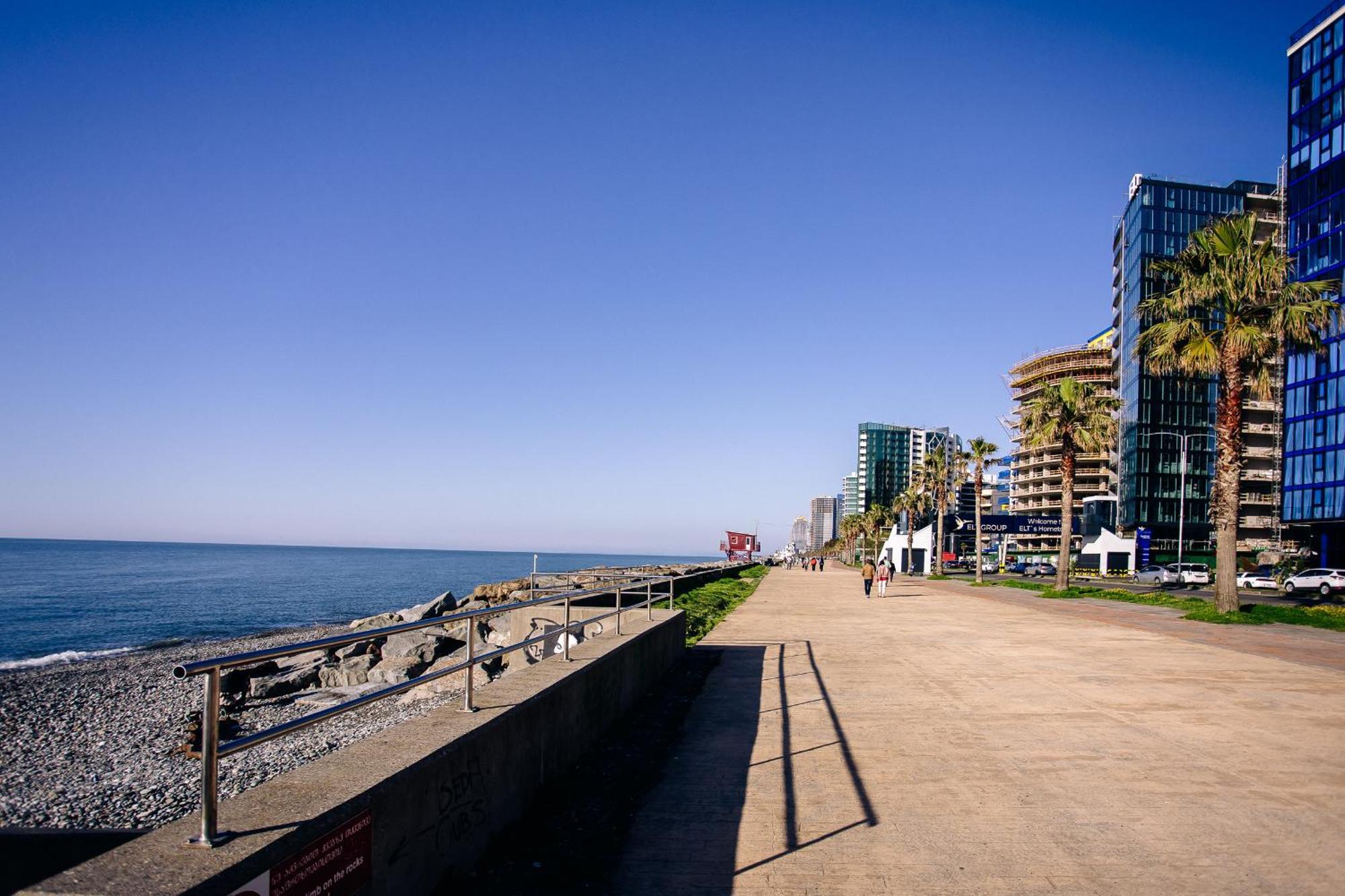 G-Point New Beach Batumi Luaran gambar